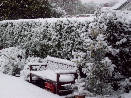 April snow, Sudbury, Greater London