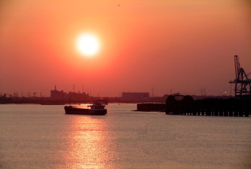 Sunset on the Thames at Gravesend