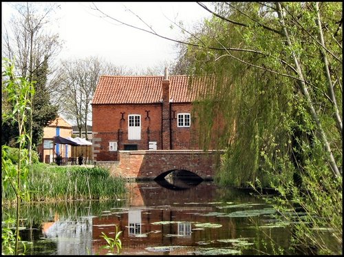 Cogglesford Mill, River Slea, Sleaford, Lincolnshire