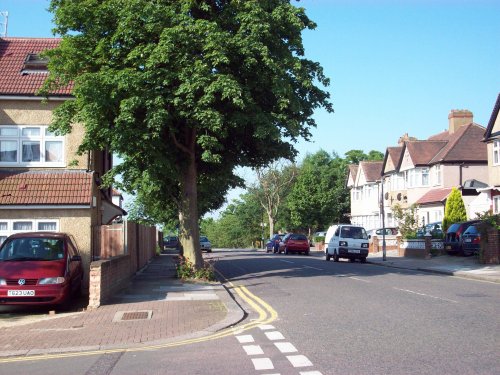 Eastcote Avenue/The Rise