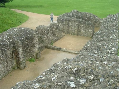 Norman castle ruins Salisbury