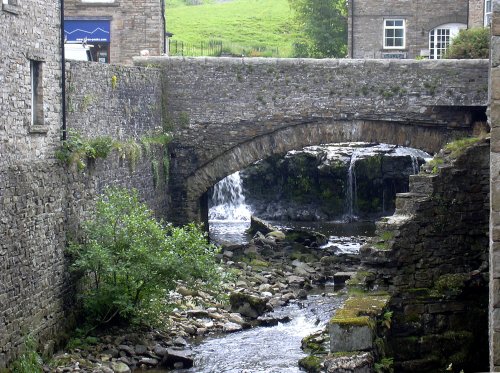 Hawes bridge