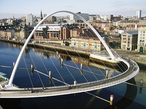 Newcastle upon ~Tyne