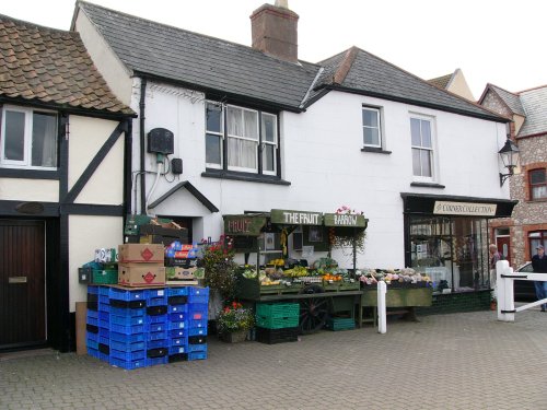 Watchet harbour shops