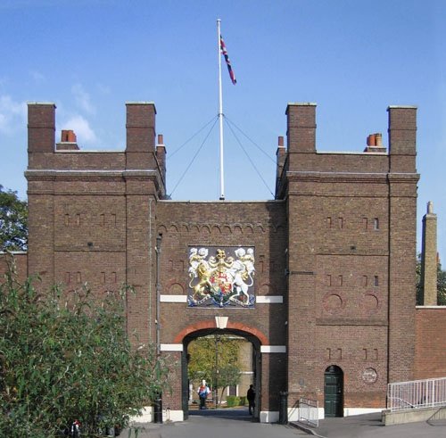 Chatham Dockyard Gateway