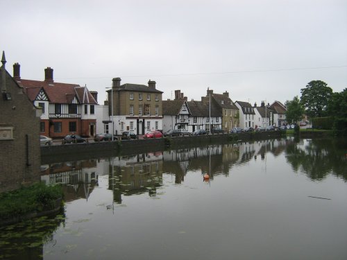 Godmanchesterby the river