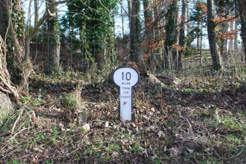 Sign on the Grantham Canal