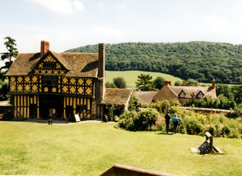 Stokesay Castle