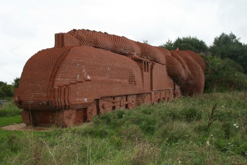 Darlo Brick Train