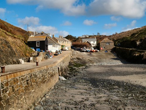 Mullion Harbour