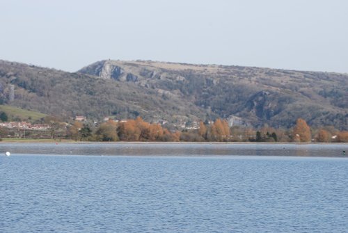 Cheddar Reservoir looking towards the gorge