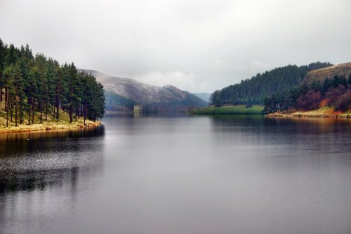 Derwent or Howden Reservoir and one of the Towers April 2008