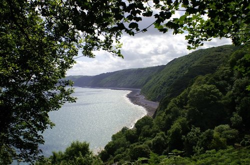 View 3 from the road into Clovelly.