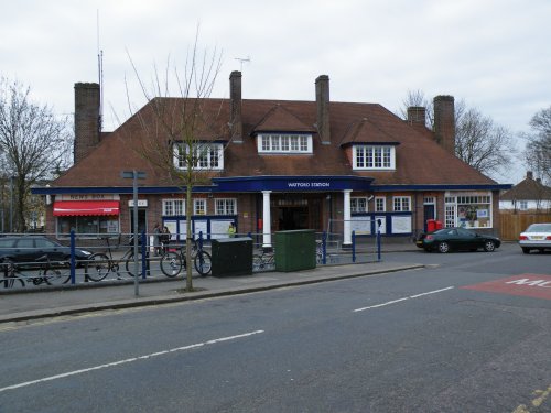 Watford Station (Met)