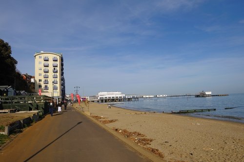 Sandown Beach appartments on left hand side and Pier - March 2009