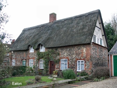 Thatched cottages in Eaton