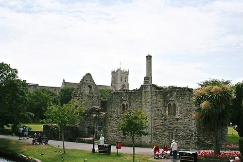 Christchurch Castle and Priory