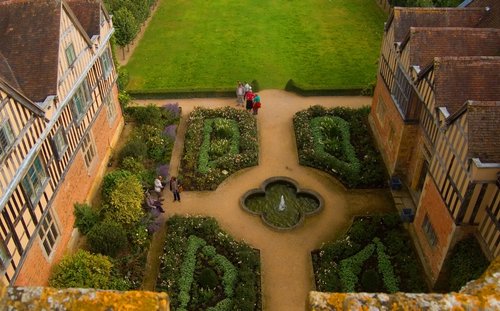 Coughton Court garden