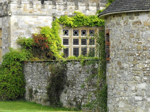 Garden wall