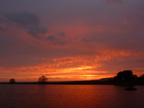 Red sky at night