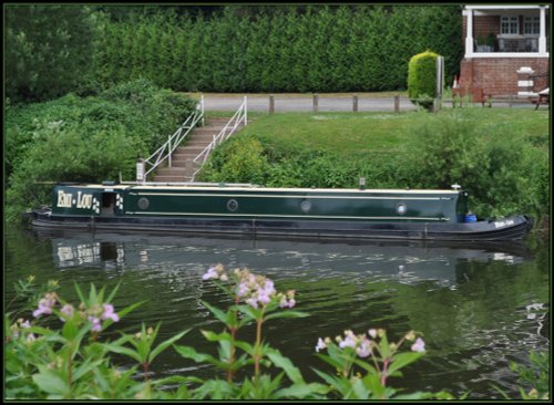 The EMI-LOU.... moored outside the Holt Fleet Restaurant..