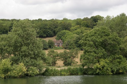 Cottage near Mapledurham