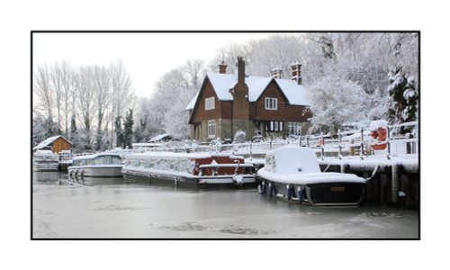 Allington Lock in the snow