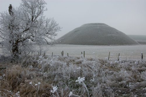 Silbury Hill in the Snow