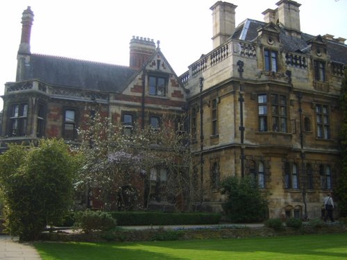 Pembroke College Gardens