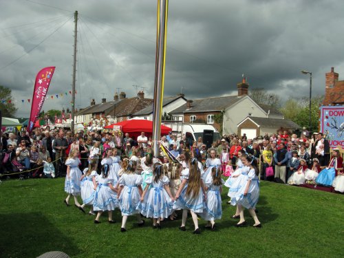 Downton Cuckoo Fair – Maypole dancing.