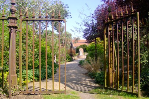 Coronation Gardens April 2011