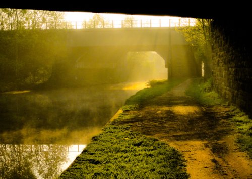 Misty morning on the South Yorkshire Canal