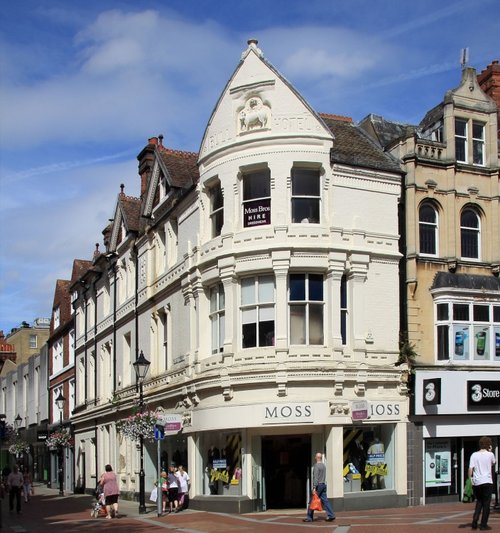 Reading, the corner of Cross Street and Broad Street