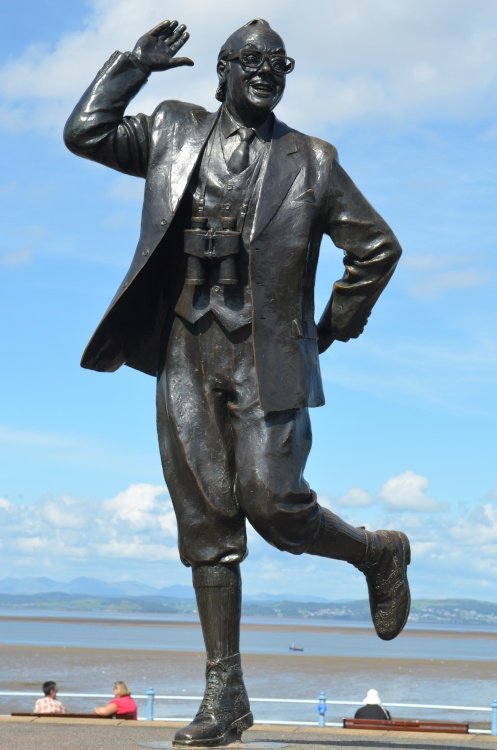 Eric Morecambe Statue