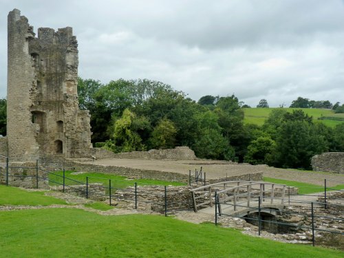 Farleigh Hungerford Castle