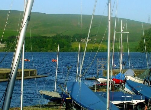 Hollingworth  lake