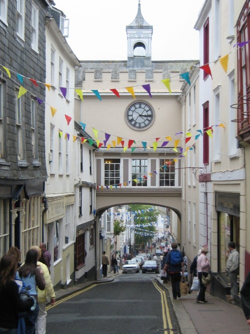 Totnes High Street looking to Fore Street