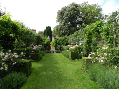 Pashley Manor Gardens