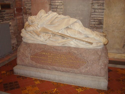 The monument to John Rae