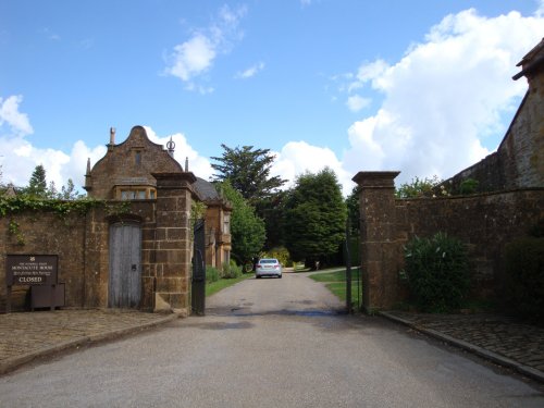 Montacute House June 2009