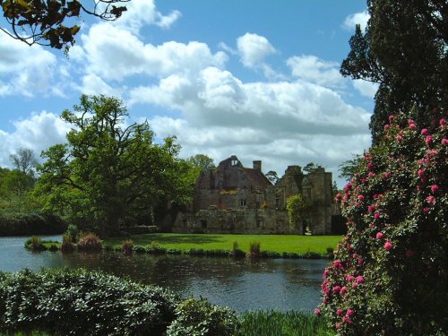 Scotney Castle May 2001