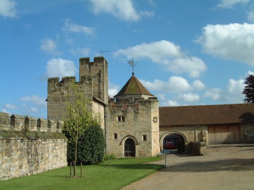 Penshurst Place May 2001