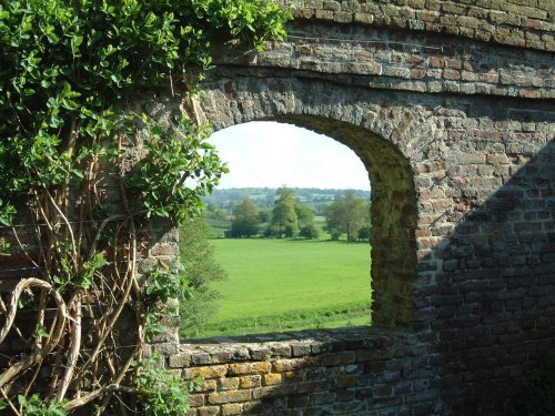 Penshurst Place May 2001