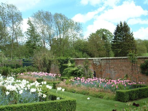 Pashley Manor Gardens, May 2001