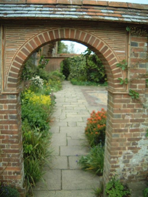 Great Dixter, May 2001