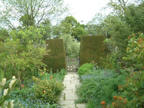 Great Dixter, May 2001