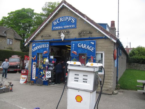 Aidensfield Garage, Goathland