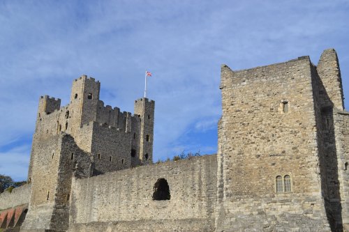 Rochester Castle defences