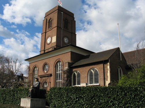 Chelsea Old Church and Statue of Sir Thomas More