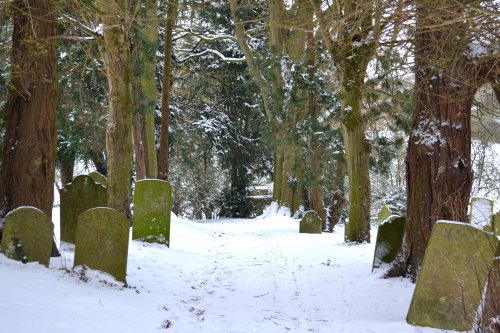 Newnham Churchyard